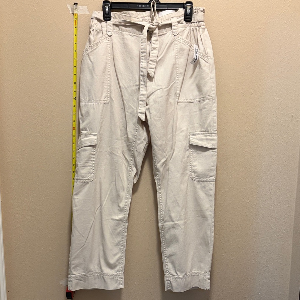 Old Navy Women's Cream Straight-Leg Cargo Pants